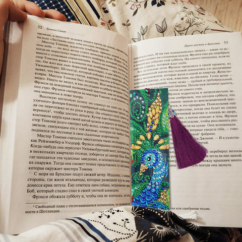 Image of Elegant Peacock - Diamond Painting Bookmark
