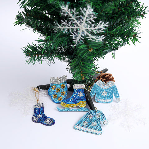 Image of White Christmas (5pcs) - DIY Diamond Painting Keychain