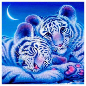 Diamond painting of a majestic blue tigers.