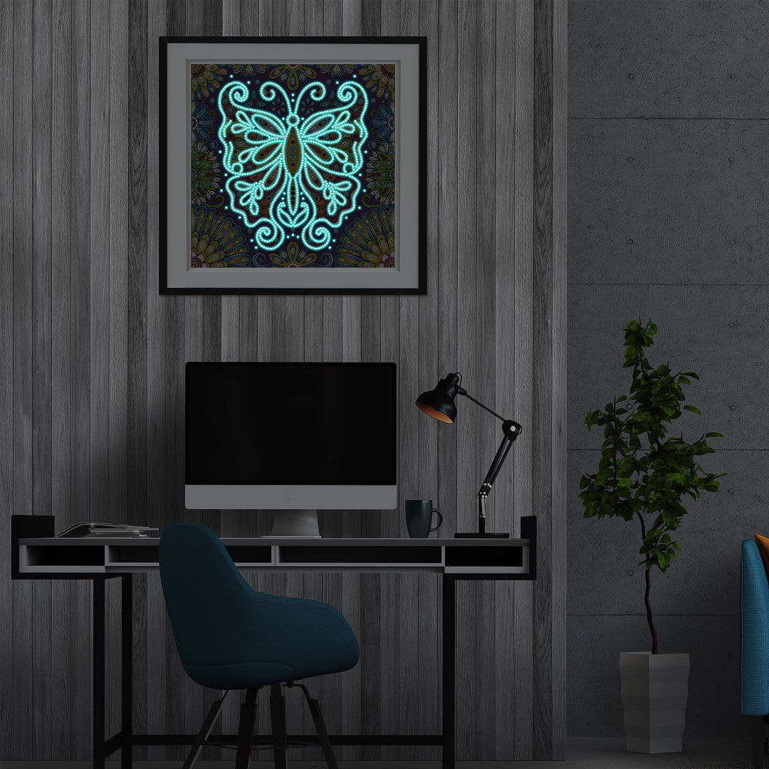Doodle Butterfly - DIY Diamond Painting Glow in the Dark