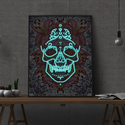 Image of Doodle Skull - DIY Diamond Painting Glow in the Dark