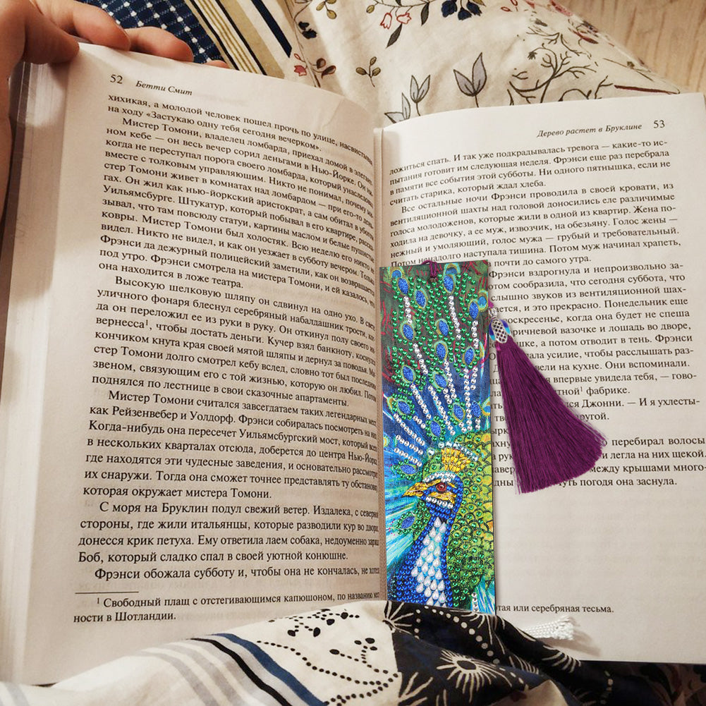 Closeup Peacock - Diamond Painting Bookmark