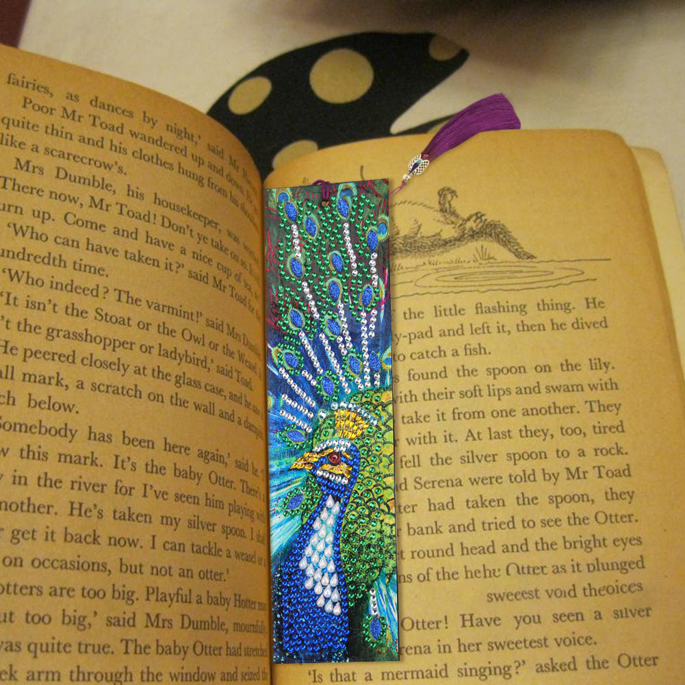 Closeup Peacock - Diamond Painting Bookmark