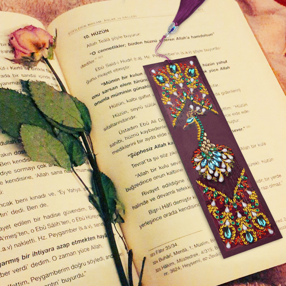 Peacock Royalty - Diamond Painting Bookmark