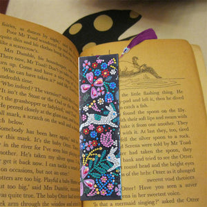 Happy Rabbit - Diamond Painting Bookmark
